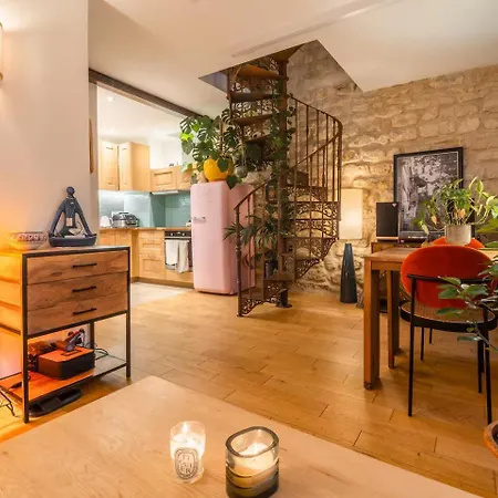 Duplex D'exception Et Atypique A Montmartre * Paris